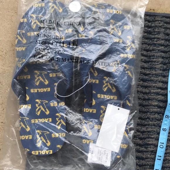 Other - Eagles men’s flip flops